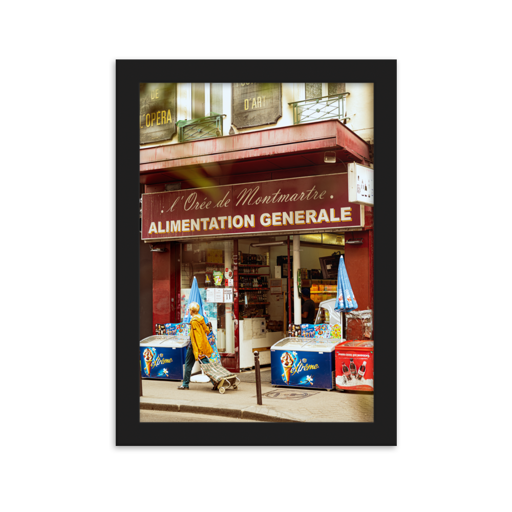 Poster de photographie d'une alimentation générale vintage dans une rue parisienne.