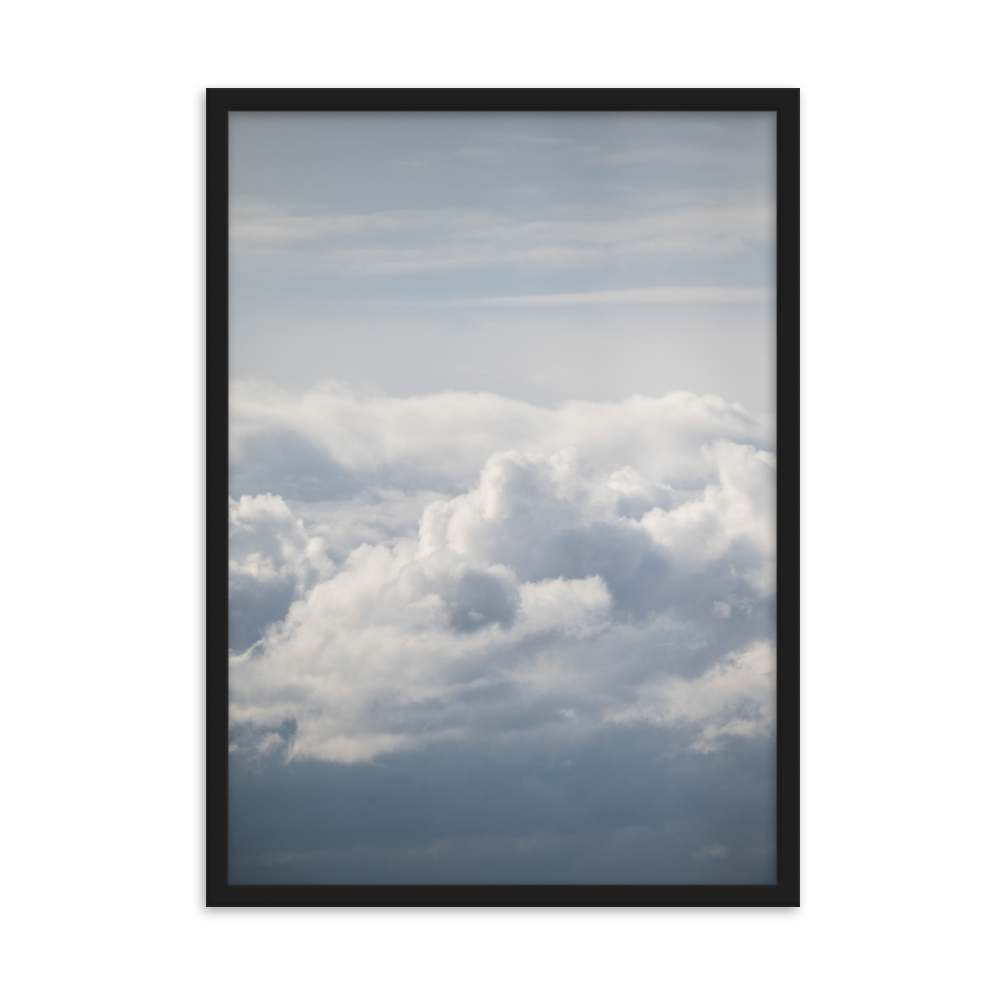 Poster de la photographie "Nuages N17", une scène céleste apaisante avec des formations de nuages, disponible à "La Boutique du Poster Français".