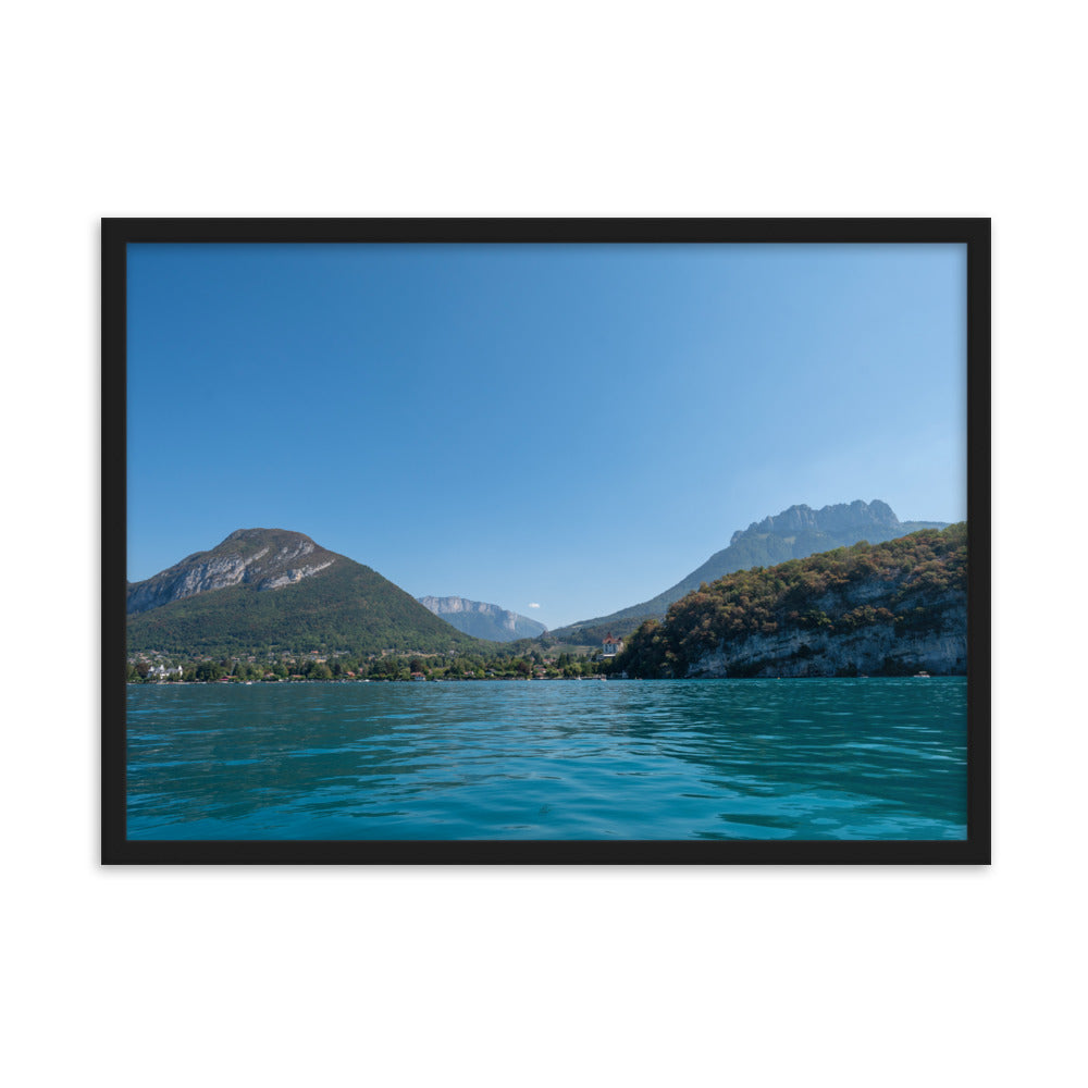 Paysage lacustre apaisant en vert et bleu, œuvre 'Calme d’Émeraude' par Yann Peccard.