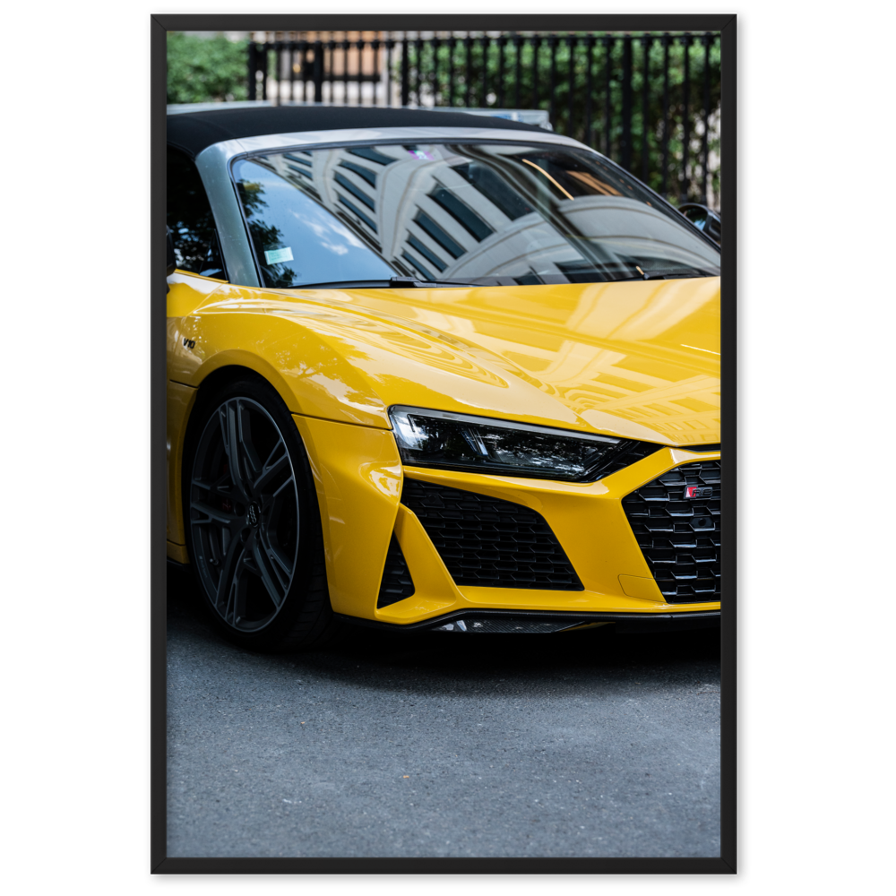 Poster de la photographie "Audi R8 V10 N02", mettant en scène une Audi R8 de dernière génération de couleur jaune.