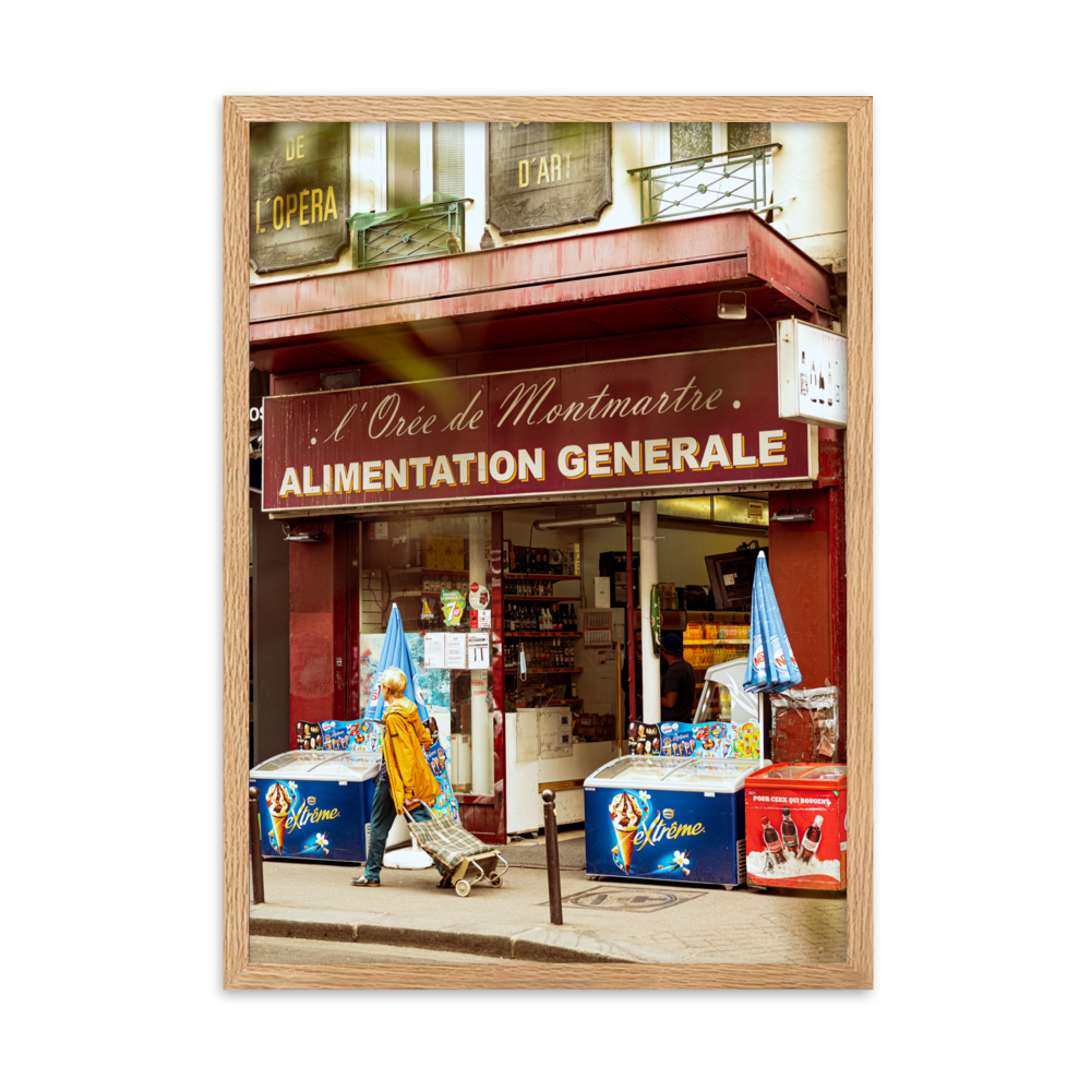 Poster de photographie d'une alimentation générale vintage dans une rue parisienne.