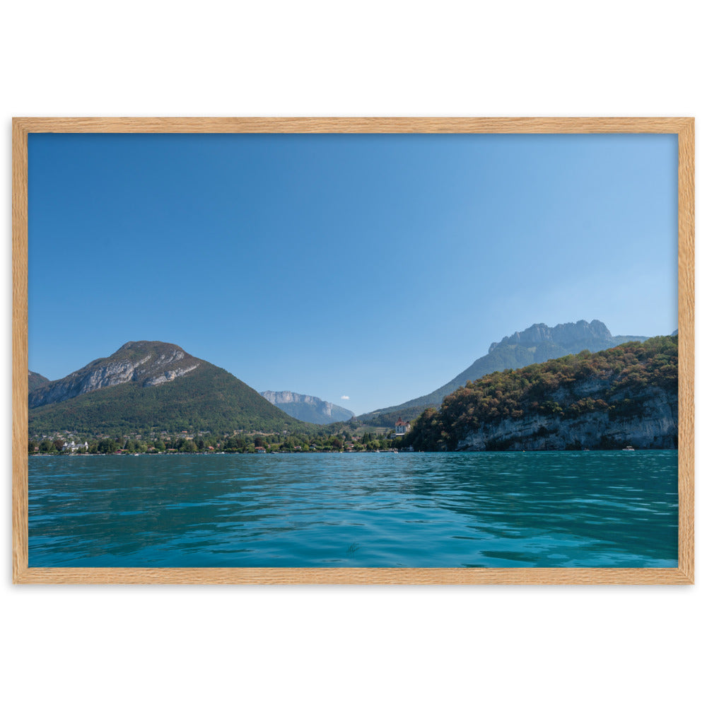 Paysage lacustre apaisant en vert et bleu, œuvre 'Calme d’Émeraude' par Yann Peccard.