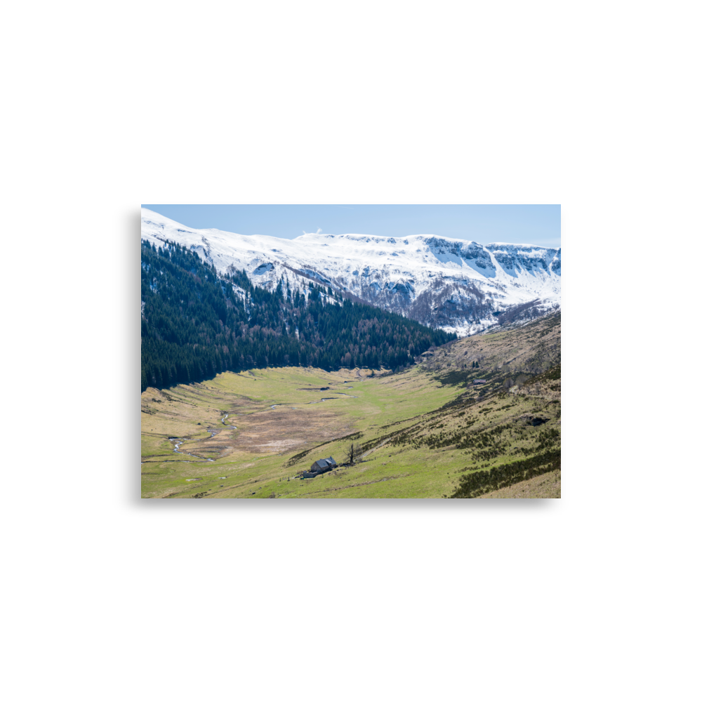 Photographie d'un paysage hivernal du Cantal.