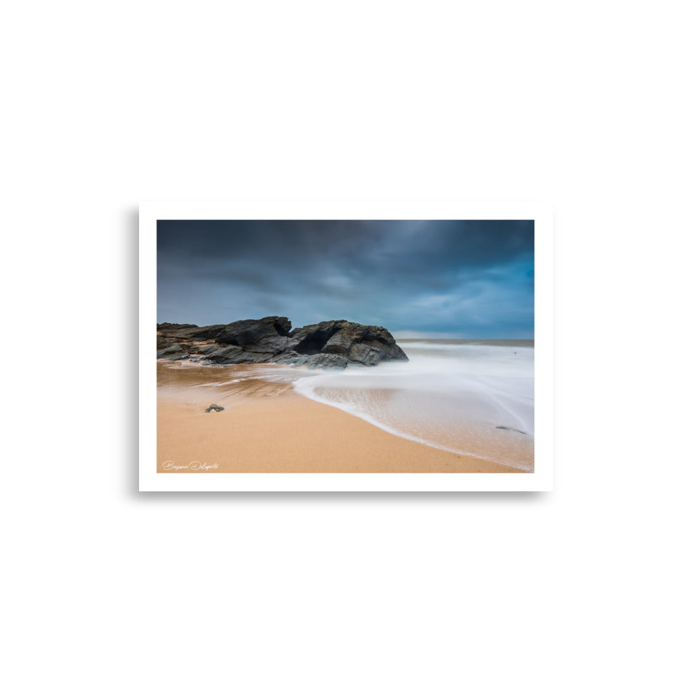 Photographie en pause longue au bord de la mer