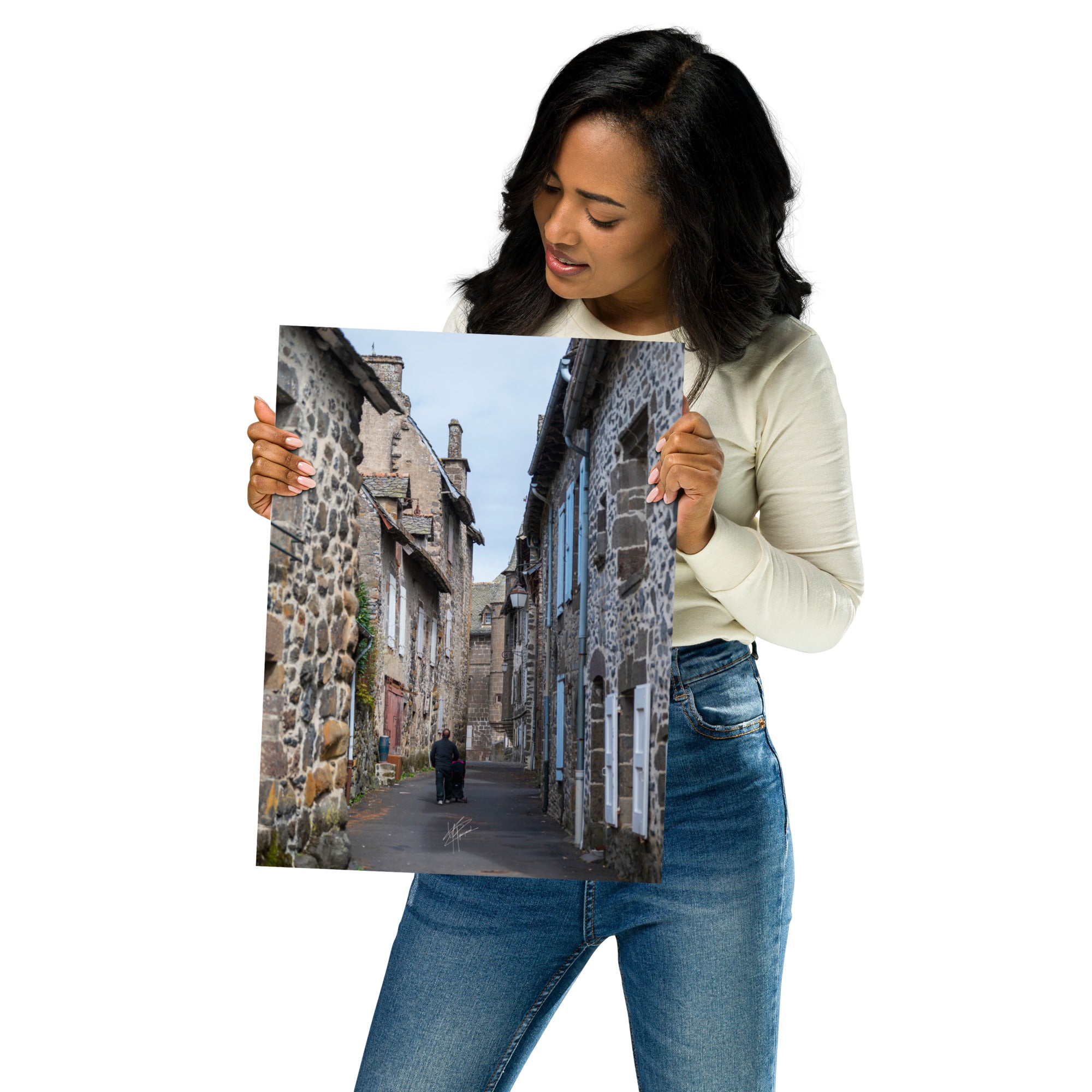 Photographie de la "Rue des Nobles" à Salers, illustrant le patrimoine médiéval de la ville.