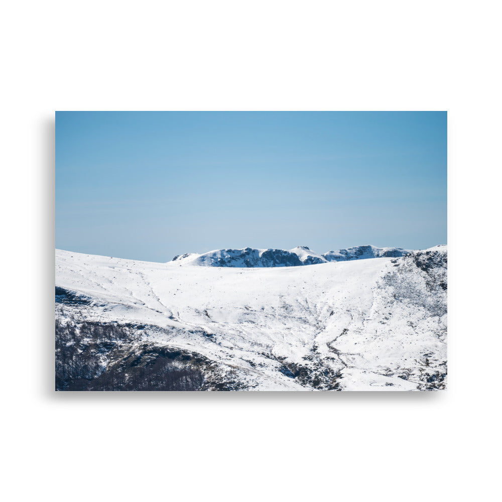  Montagnes du Cantal N15 - Paysage magnifique des montagnes enneigées - La Boutique du Poster