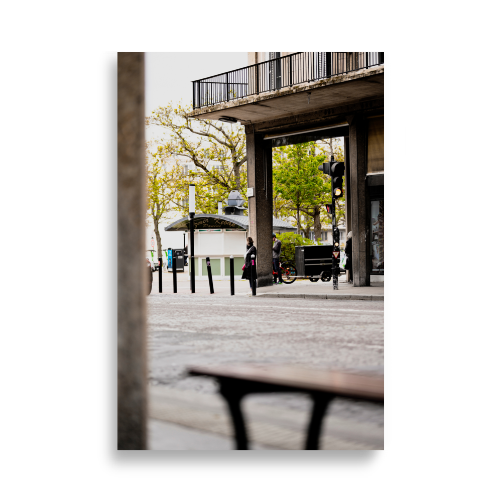 Poster de photographie de rue "Le Havre N03", capturant un moment unique de la vie urbaine au Havre.