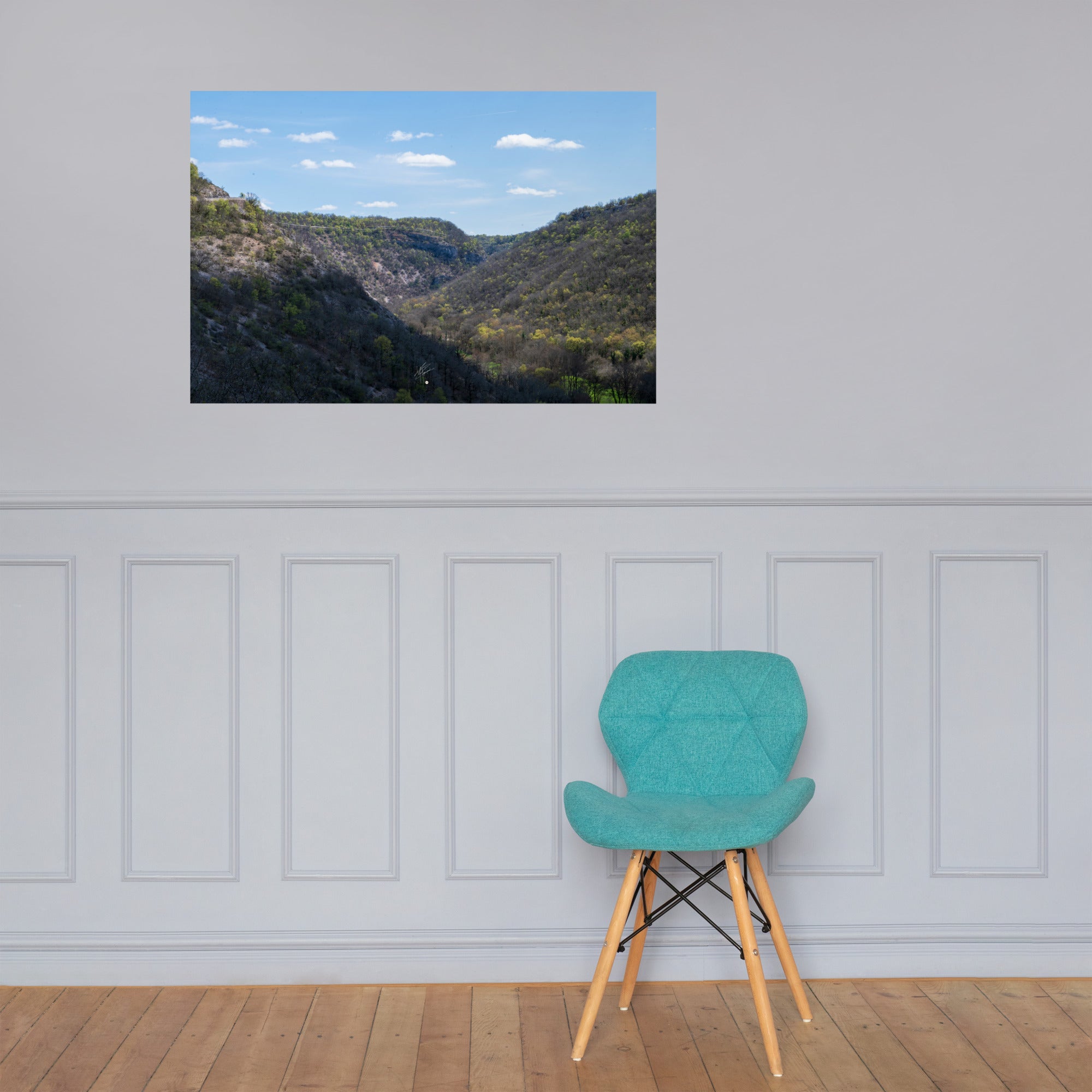 Vue panoramique de la vallée de Rocamadour en Dordogne, illustrant la beauté pittoresque et sereine du paysage, idéale pour apporter une ambiance naturelle à votre intérieur.