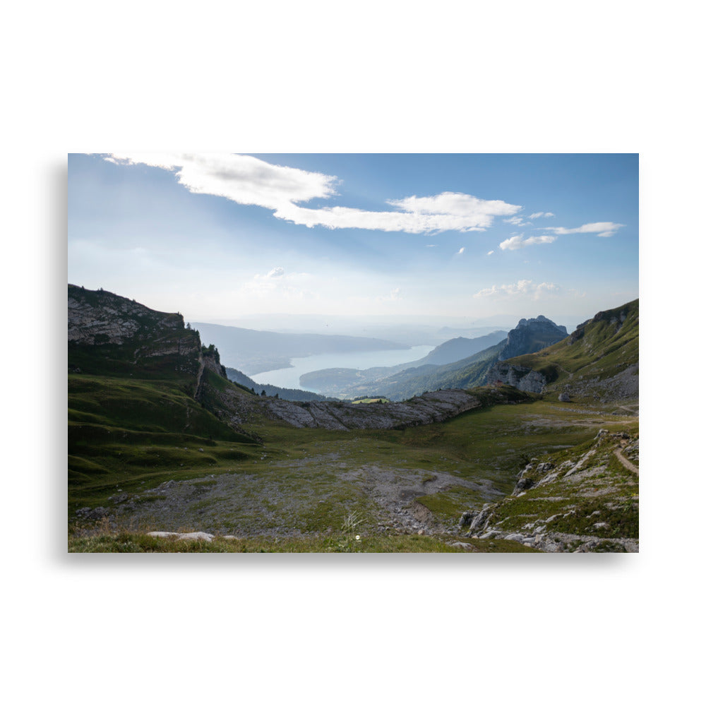 Photographie du poster 'La Tournette N03', capturant la beauté de la vallée et du lac d'Annecy en Haute-Savoie.