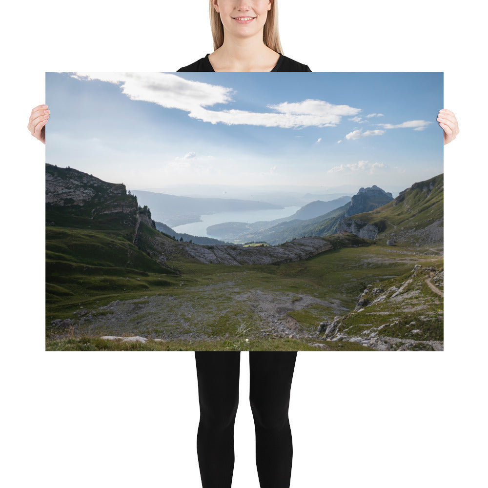 Photographie du poster 'La Tournette N03', capturant la beauté de la vallée et du lac d'Annecy en Haute-Savoie.