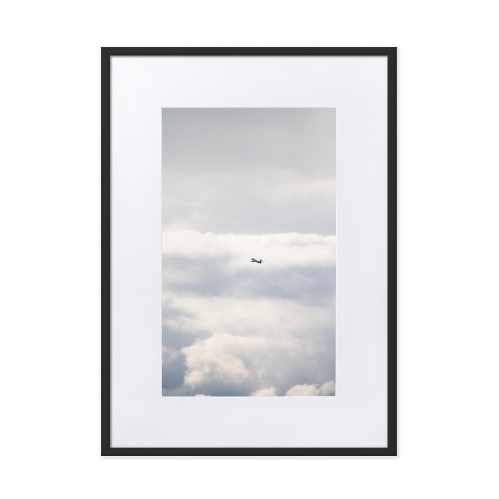 Nuages N22 - Photographie captivante des nuages avec un avion de ligne - La Boutique du Poster Français