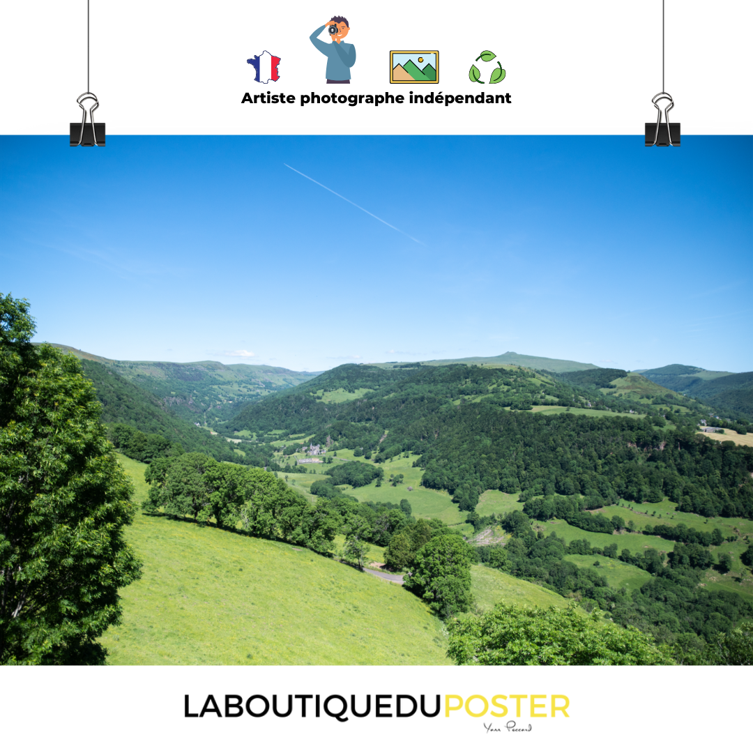 Poster mural - Auvergne N02 – Photographie de paysage – Poster photo, poster XXL, Photo d’art, photographie murale et des posters muraux des photographies de rue unique au monde. La boutique de posters créée par un Photographe français.