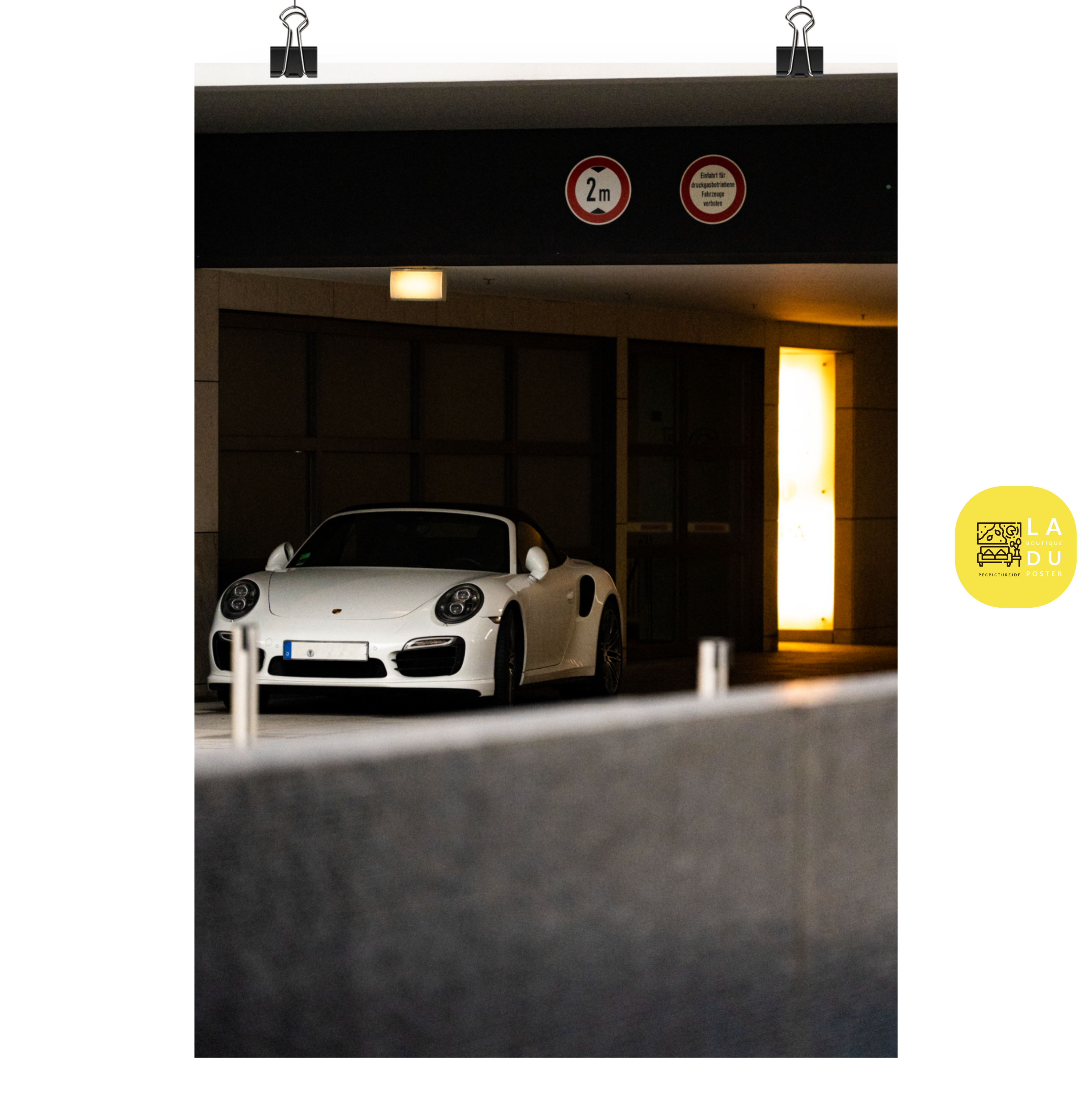 Poster mural - Porsche 911 turbo s cabriolet – Photographie de voiture de sport – Poster photo, poster XXL, photographie murale et des posters muraux unique au monde. La boutique de posters créée par Yann Peccard un Photographe français.