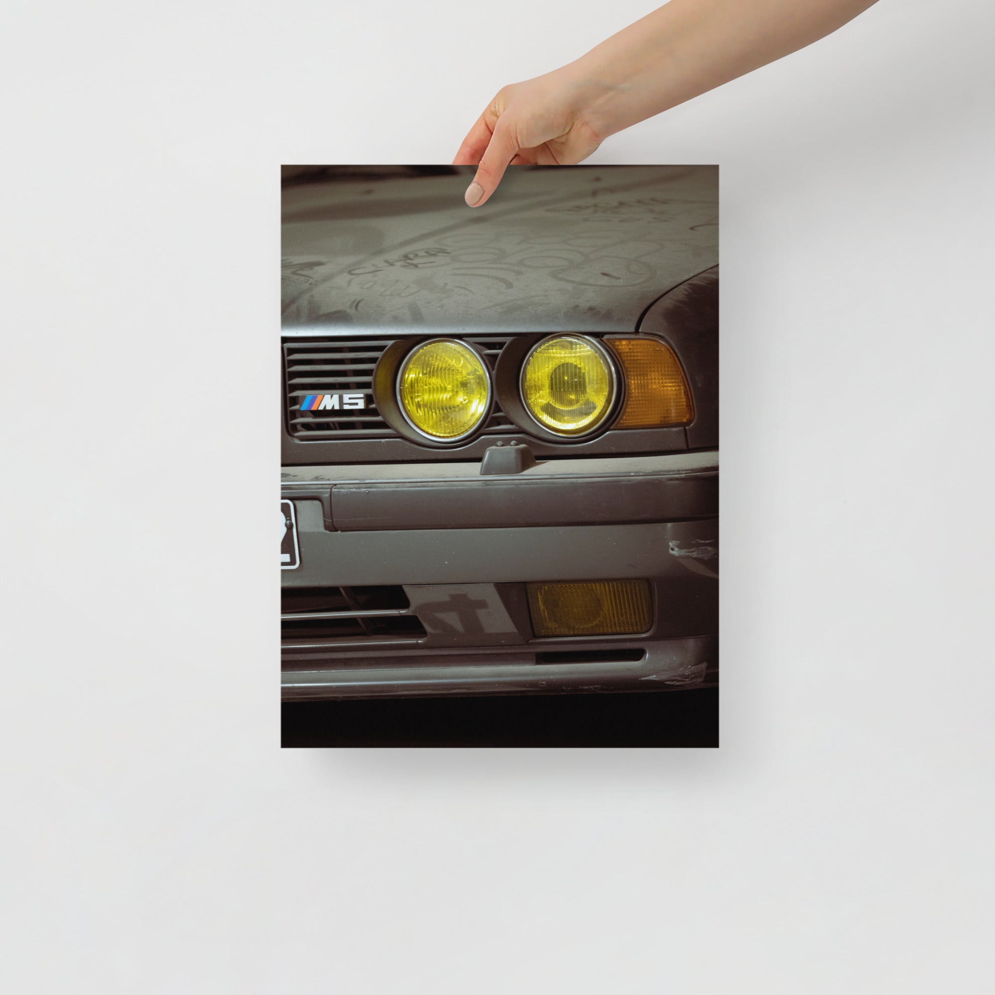 Poster mural - Bmw m5 e34 – Photographie de voiture – Poster photo, poster XXL, Photo d’art, photographie murale et des posters muraux des photographies de rue unique au monde. La boutique de posters créée par un Photographe français.