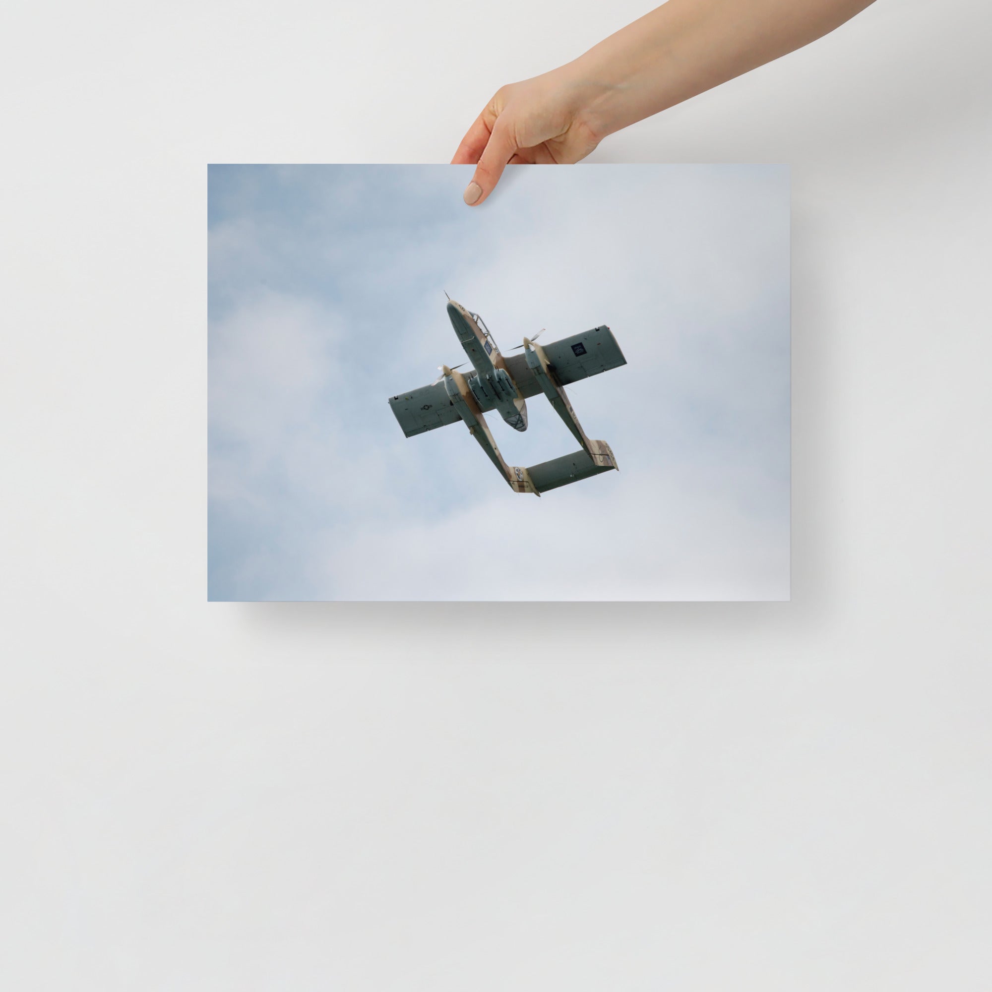 Poster mural - Ov-10 bronco – Photographie d'avion de guerre – Poster photo, poster XXL, photographie murale et des posters muraux unique au monde. La boutique de posters créée par Yann Peccard un Photographe français.