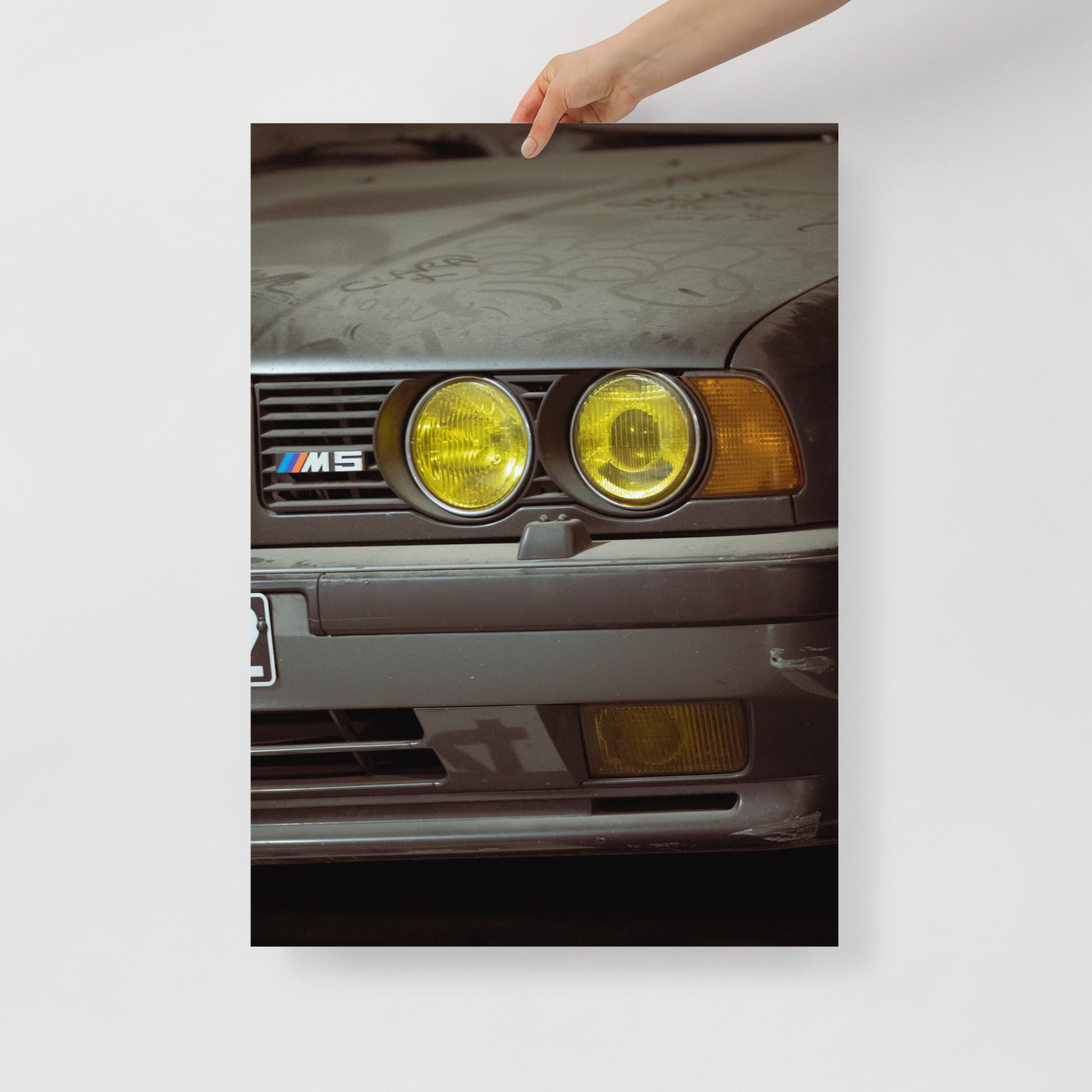 Poster mural - Bmw m5 e34 – Photographie de voiture – Poster photo, poster XXL, Photo d’art, photographie murale et des posters muraux des photographies de rue unique au monde. La boutique de posters créée par un Photographe français.