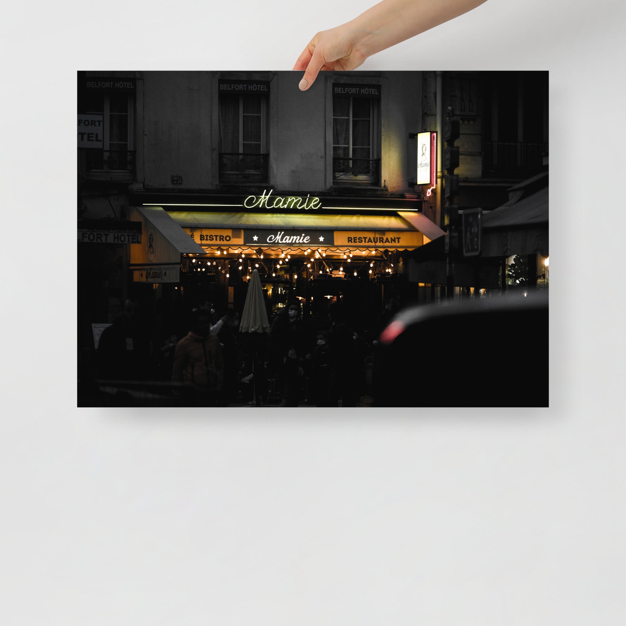 Poster mural - Restaurant mamie – Photographie de paris – Poster photo, poster XXL, Photo d’art, photographie murale et des posters muraux des photographies de rue unique au monde. La boutique de posters créée par un Photographe français.