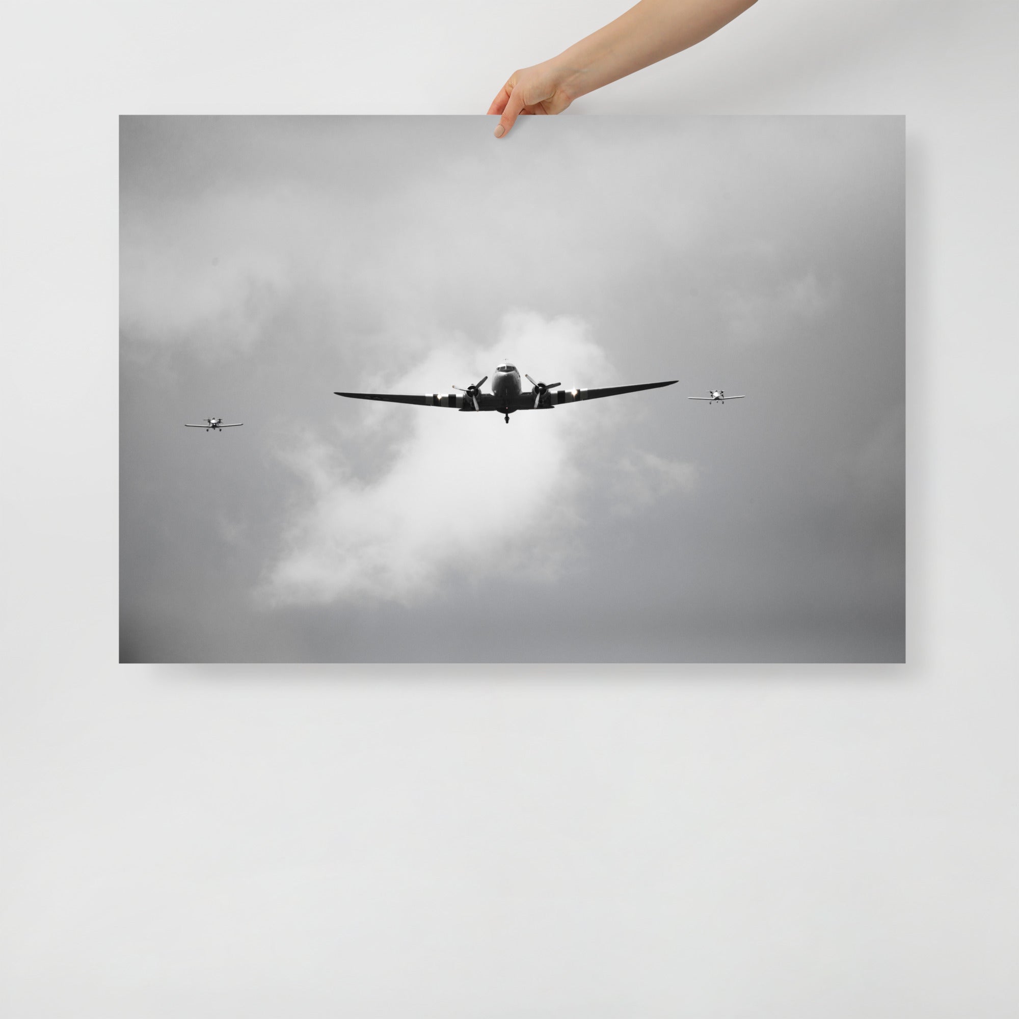 Poster mural - Avion douglas dc3 N05 – Photographie d'avion – Poster photo, poster XXL, Photo d’art, photographie murale et des posters muraux des photographies de rue unique au monde. La boutique de posters créée par un Photographe français.